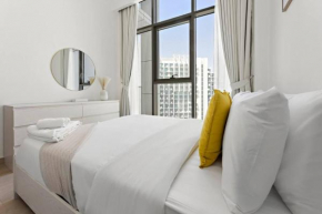 Modern 1BR with Stunning Downtown Skyline View